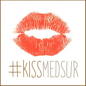 #kissmedsur